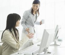 如何采用软硬兼施策略对付欠